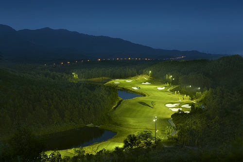 Ba Na Hills Golf Club at night